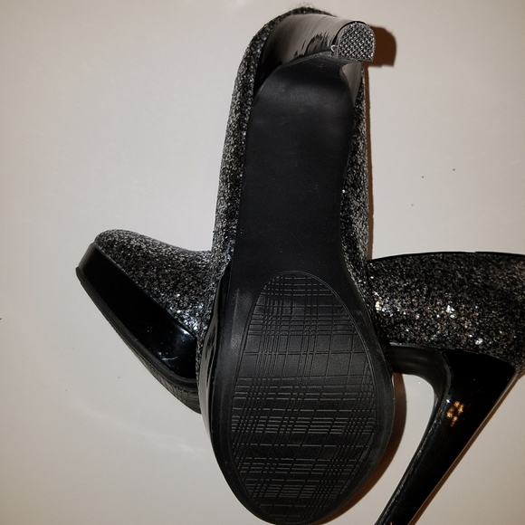 Rampage silver glitter platform pumos, size 9m - Picture 2 of 6